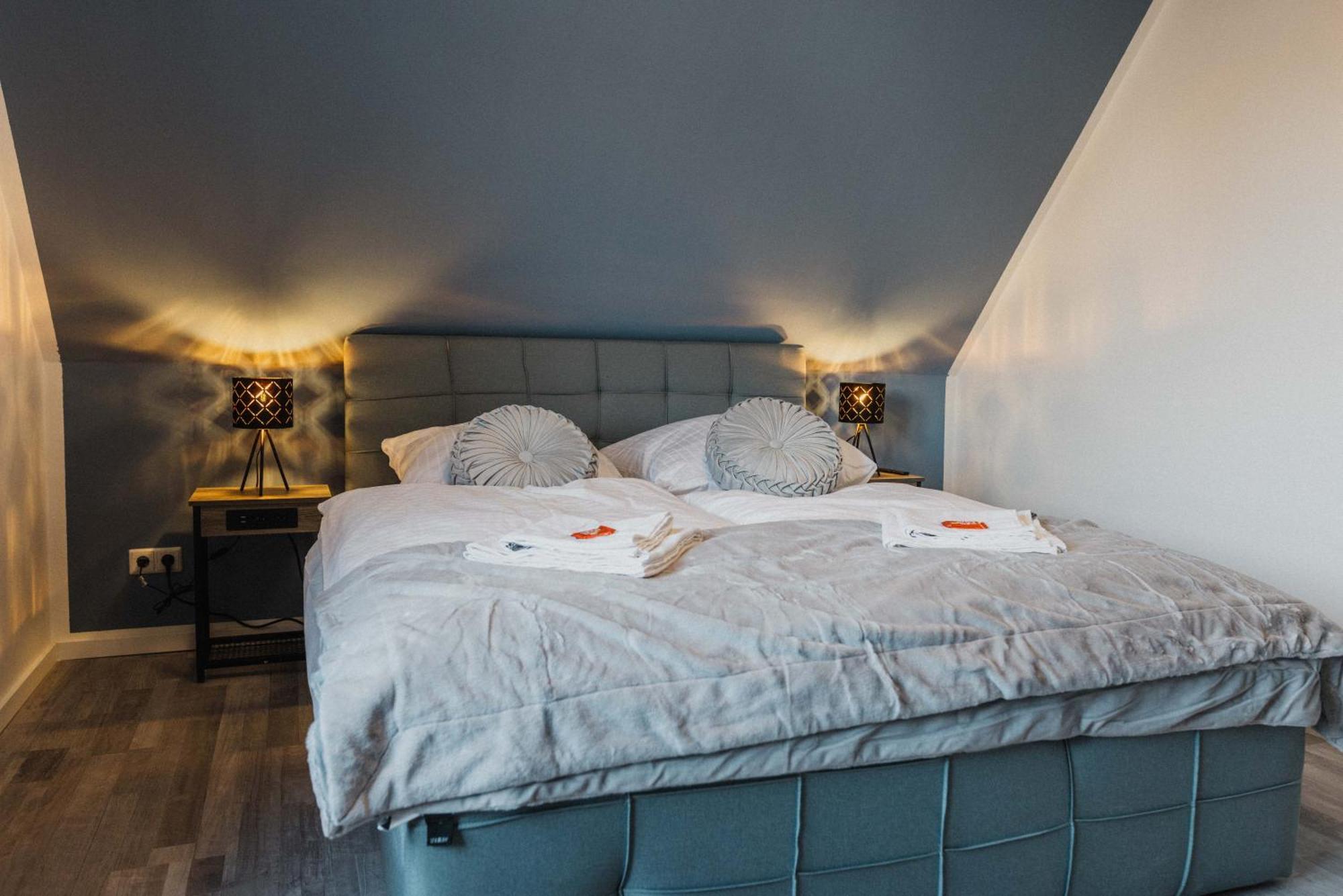 Luxury 4 Bedroom Apartment/Therme Erding/Parking Exteriör bild